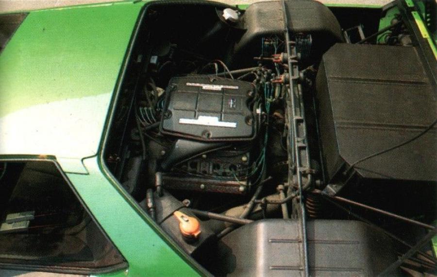 Моторный отсек Alfa Romeo Carabo Concept (750.33.109) 1968 года  (фото 64 из 82)